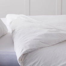 Load image into Gallery viewer, Hippychick duvet protector